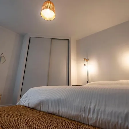 Appartement Cosy A 10 Min A Pieds De La Gare Reims Exterior photo