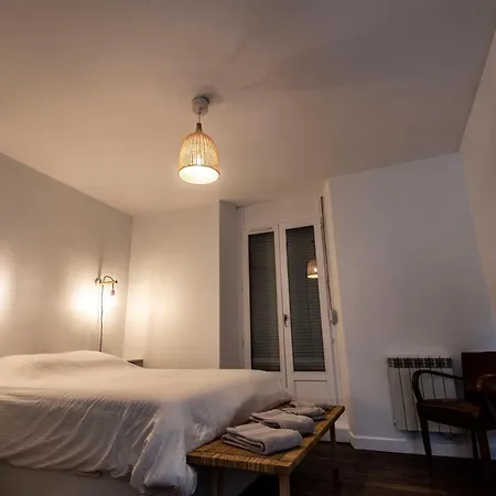 Appartement Cosy A 10 Min A Pieds De La Gare Reims Exterior photo