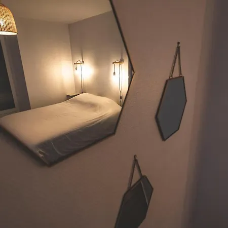Appartement Cosy A 10 Min A Pieds De La Gare Reims Exterior photo
